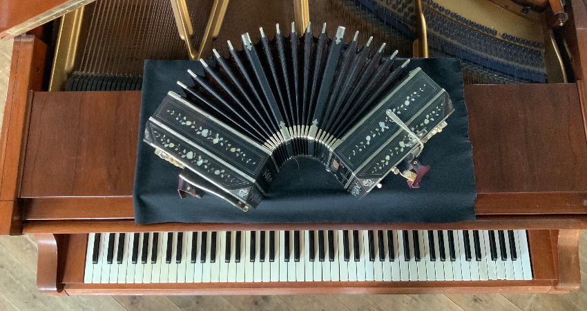 Tango Milonga: Live Music for Dancing from Mark Wyman (piano) and Ruth Rozellar (bandoneon)