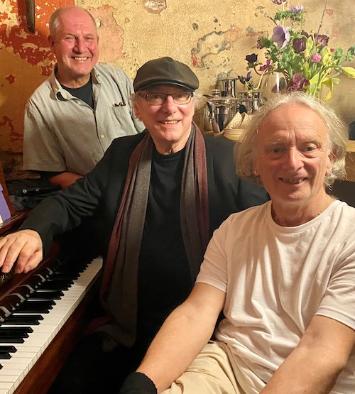 Sam Richards Trio: Without Borders